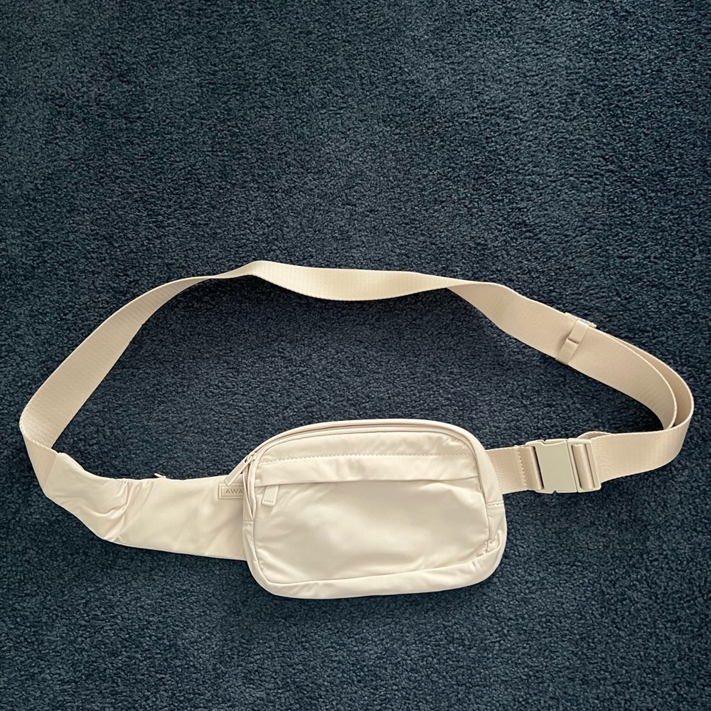 AWAY Brans Cream Belt Bag